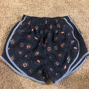 Nike running shorts size S